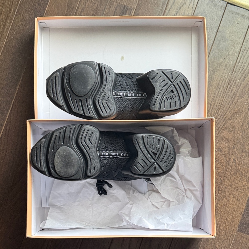 Bloch Boost Mesh Dance Sneaker - Picture 4 of 5